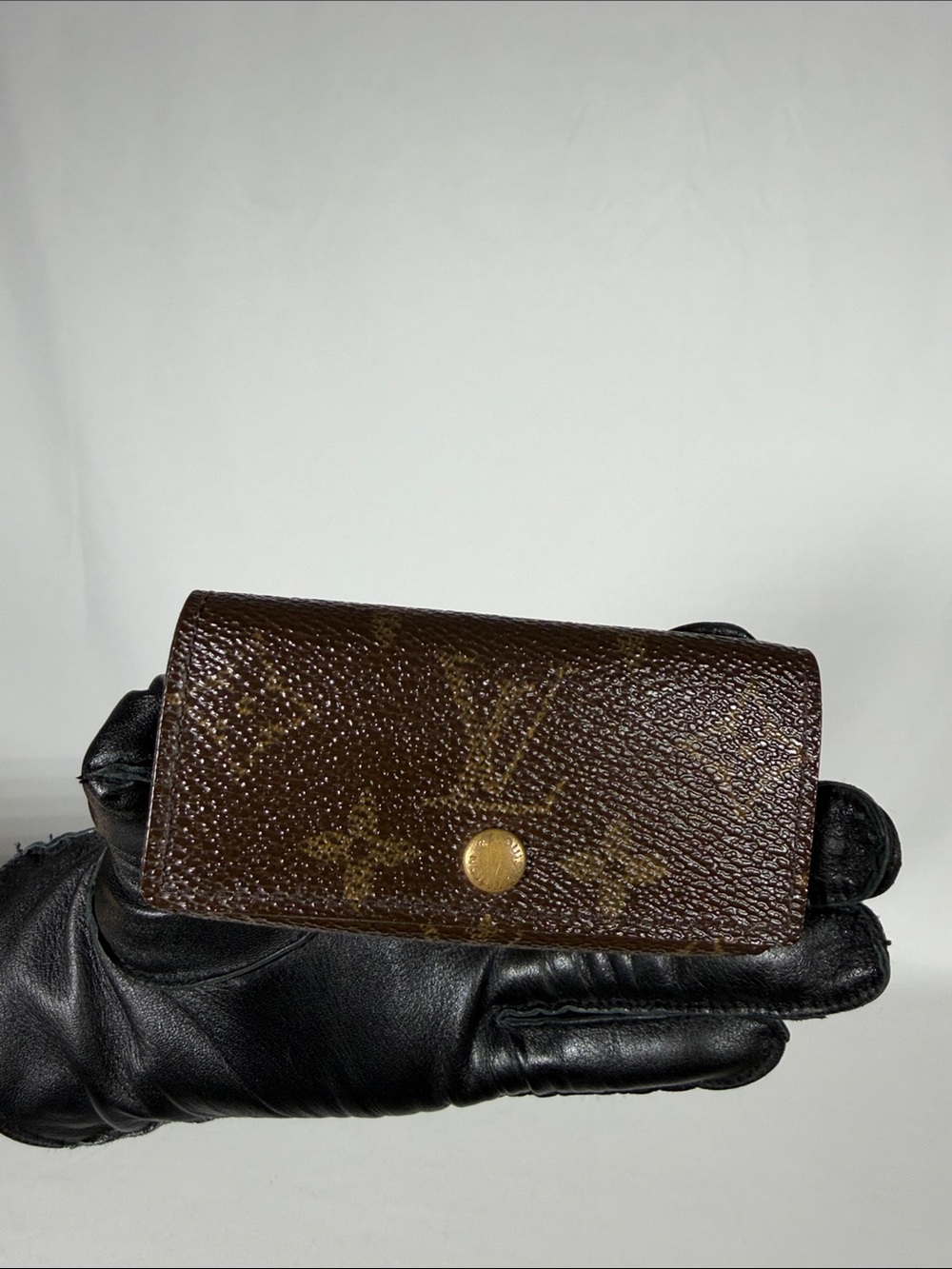 Louis Vuitton Monogram Canvas Key Case in Brown with Gold Snap